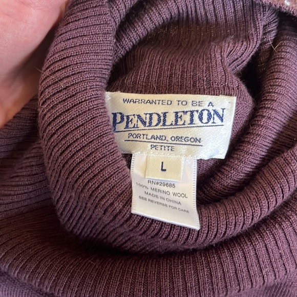 Vintage Pendleton plum merino wool sweater - Picture 2 of 2